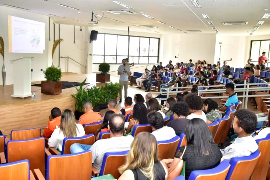 Emergência climática e ação coletiva: Teixeira de Freitas sediou a 1ª Conferência Municipal de Meio Ambiente