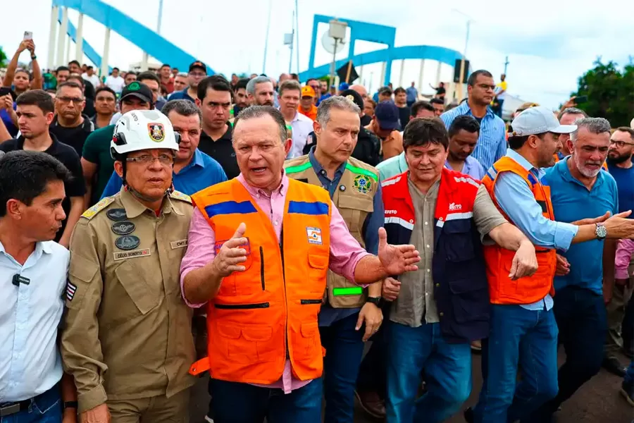 Governo destina R$ 100 milhões para reconstrução de ponte que desabou Governo destina R$ 100 milhões para reconstrução de ponte que desabou