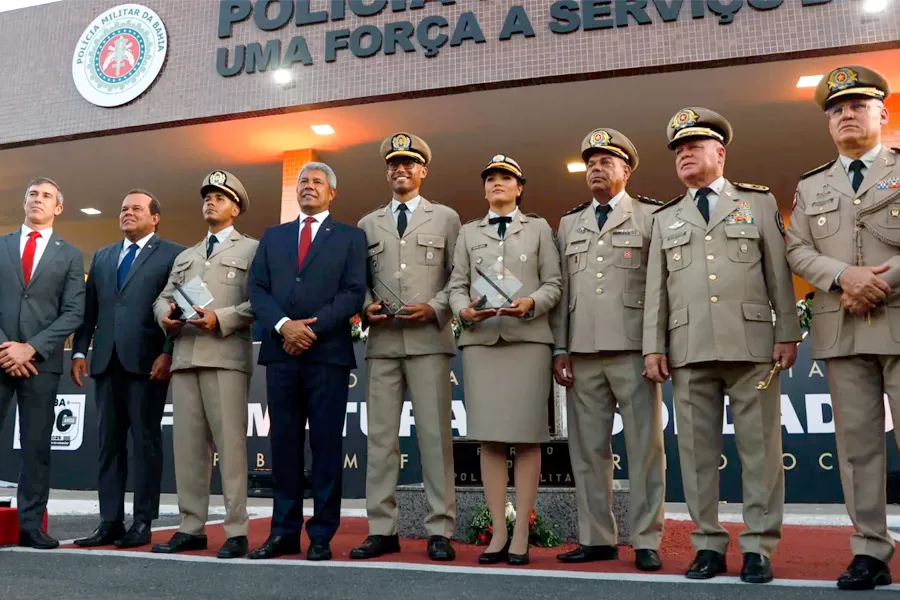 Polícia Militar forma 1643 novos soldados na Bahia; 976 em Salvador