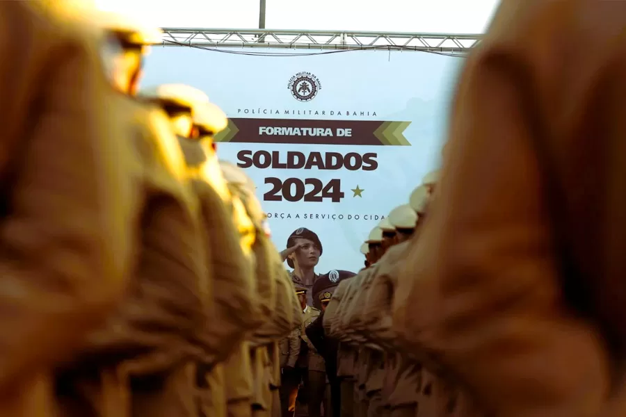 Polícia Militar forma 1643 novos soldados na Bahia; 976 em Salvador Polícia Militar forma 1643 novos soldados na Bahia; 976 em Salvador