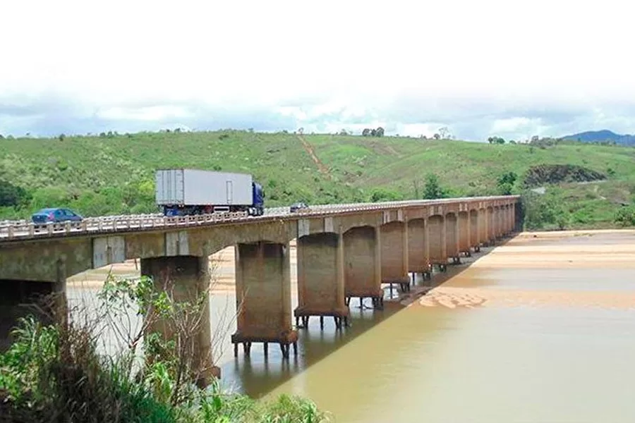 Tragédia no Maranhão reforça urgência de reconstrução da ponte sobre o Rio Jequitinhonha