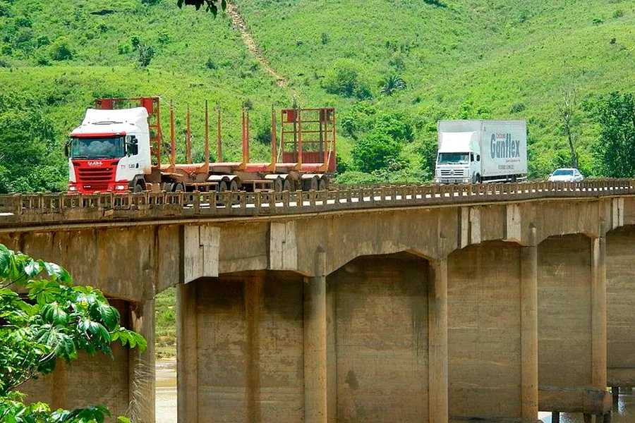 Tragédia no Maranhão reforça urgência de reconstrução da ponte sobre o Rio Jequitinhonha