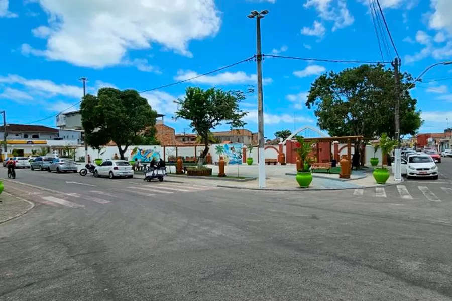 Prefeitura de Mucuri inaugura a nova Praça do Meio Ambiente com grande festa cultural