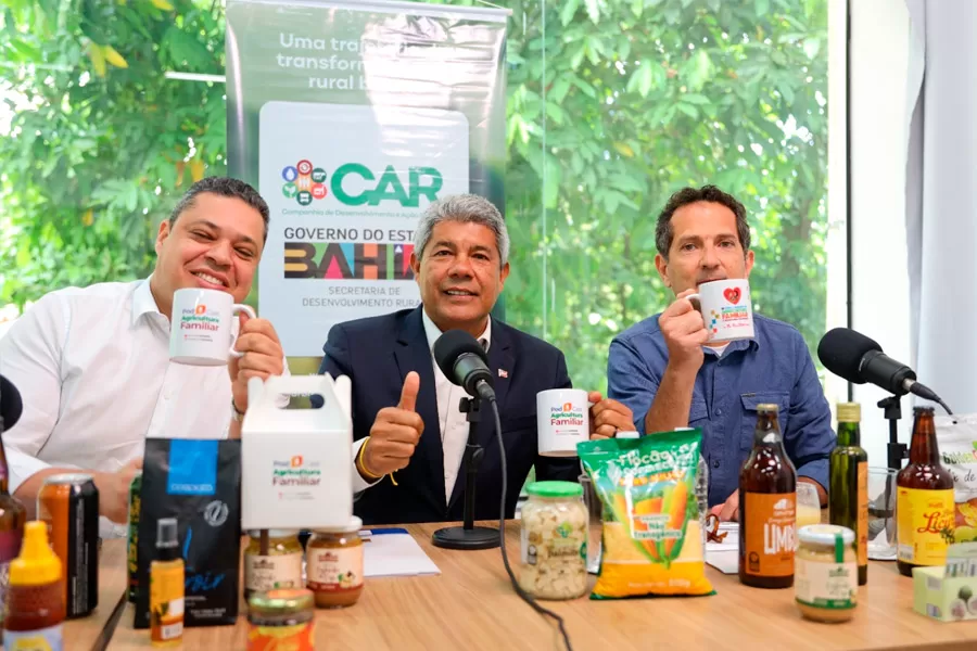 “Investir nas agroindústrias familiares é ampliar as oportunidades no campo”, destaca Jerônimo na primeira agenda de 2025