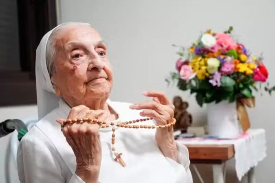 Freira gaúcha de 116 anos é reconhecida como a pessoa mais velha do mundo