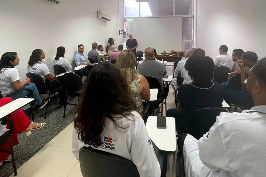 Beto Pinto dá início aos trabalhos de 2025 na Policlínica Regional de Saúde do Extremo Sul da Bahia