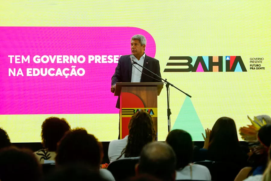 Governo do Estado anuncia a contratação de quase nove mil profissionais para a educação