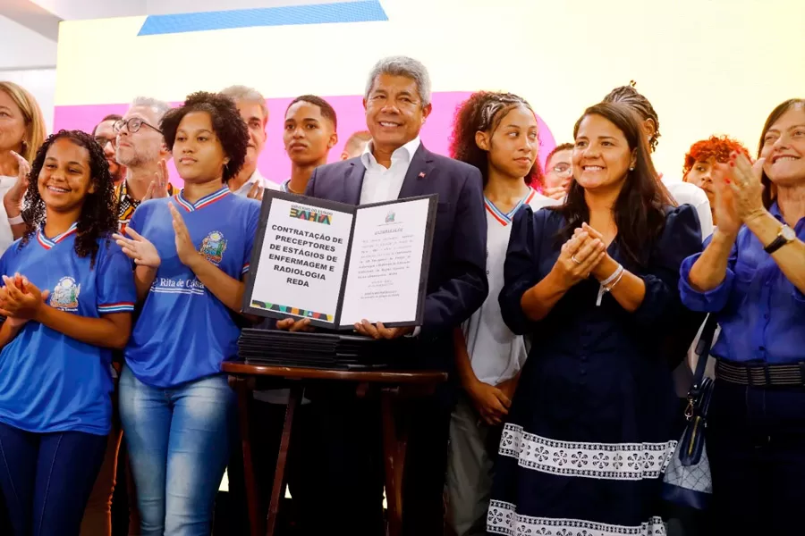 Governo do Estado anuncia a contratação de quase nove mil profissionais para a educação