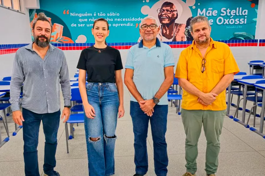 Medeiros Neto agora tem ensino superior gratuito! Equipe da UFSB visita instalações do novo CUNI