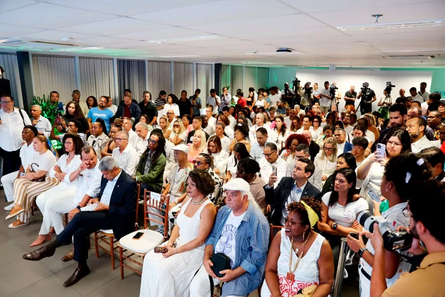 Governo do Estado lança o “Verão Axé 40” com movimentação artística e cultural em Salvador Governo do Estado lança o “Verão Axé 40” com movimentação artística e cultural em Salvador