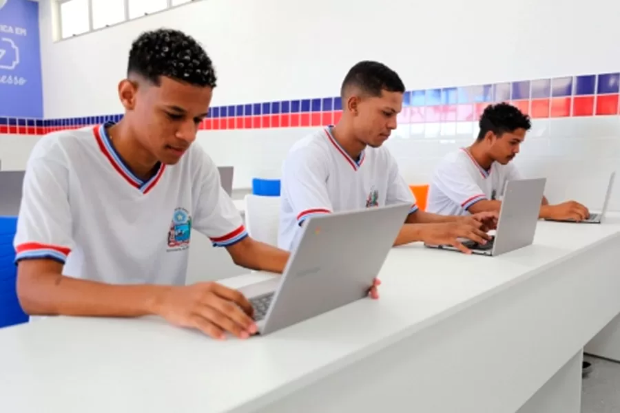 Matrículas 2025 da rede estadual começa hoje (13), exclusivamente para estudantes PCD