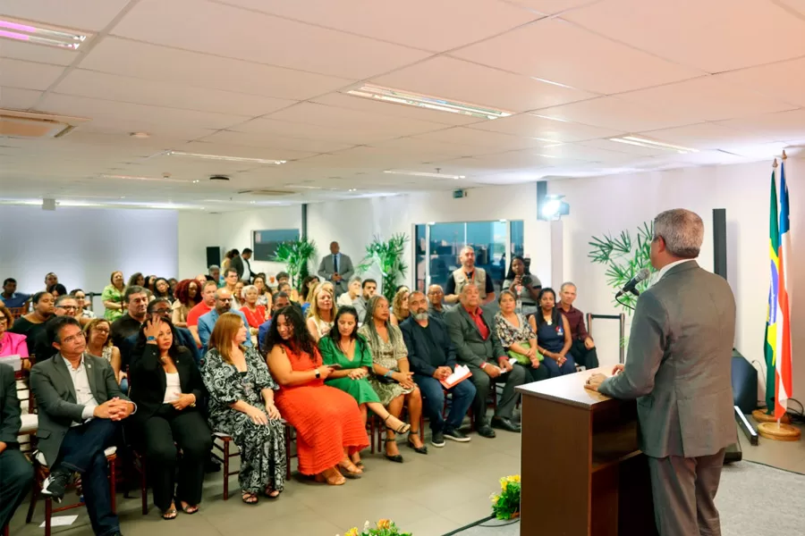Governo do Estado autoriza reajustes salariais para professores e técnicos das Universidades Estaduais