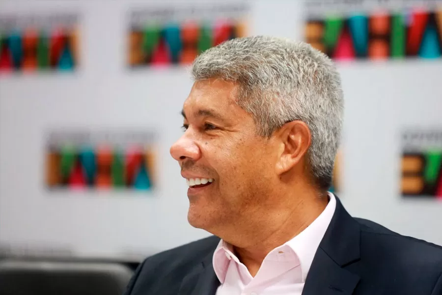 Bahia avança na implementação da Lei do Celular nas escolas estaduais