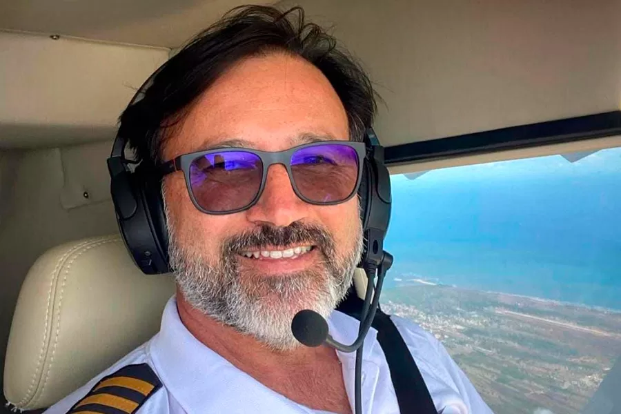 Avião pilotado pelo empresário Mário Gontijo cai e explode; ele sobrevive, passageiro morre
