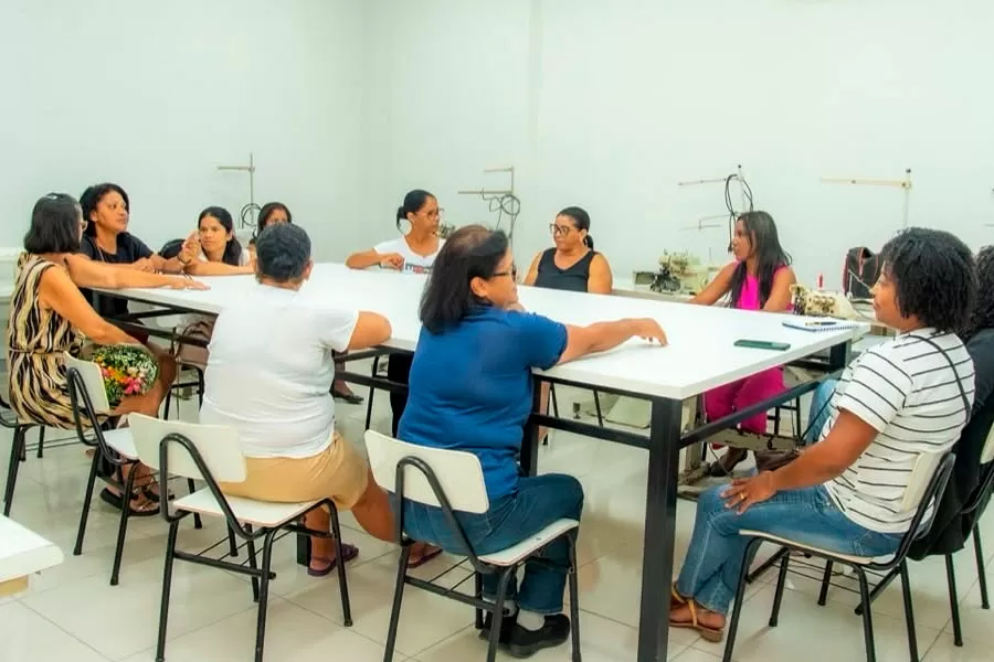 Casa da Cultura é inaugurada em espaço inovador e totalmente equipado em Teixeira de Freitas Casa da Cultura é inaugurada em espaço inovador e totalmente equipado em Teixeira de Freitas