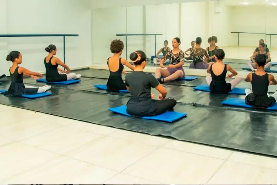 Casa da Cultura é inaugurada em espaço inovador e totalmente equipado em Teixeira de Freitas Casa da Cultura é inaugurada em espaço inovador e totalmente equipado em Teixeira de Freitas