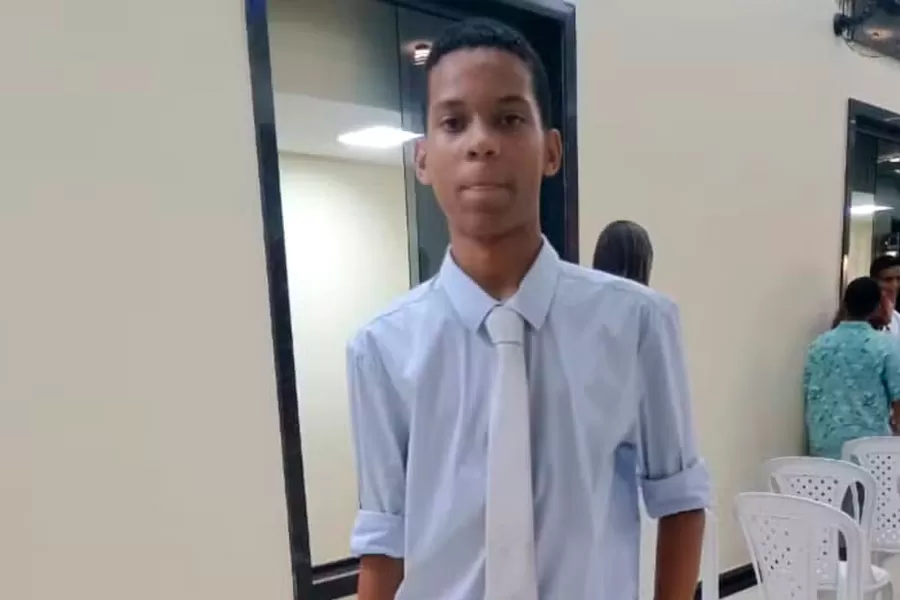 Adolescente de 15 anos desaparece após se afogar em praia de Ilhéus