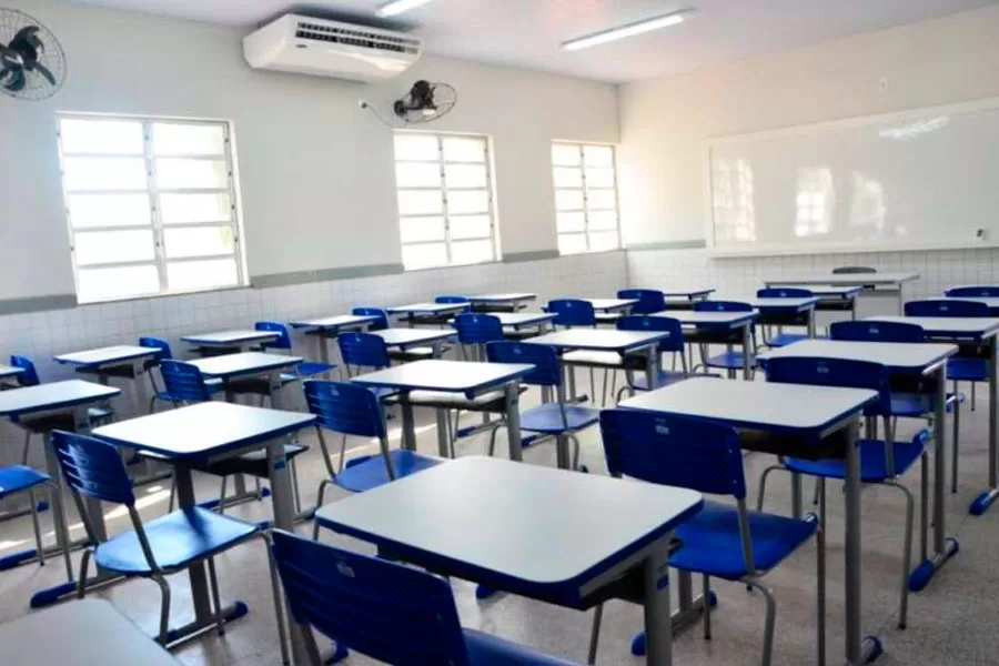 Teixeira de Freitas climatiza salas de aula da rede municipal e se destaca na educação
