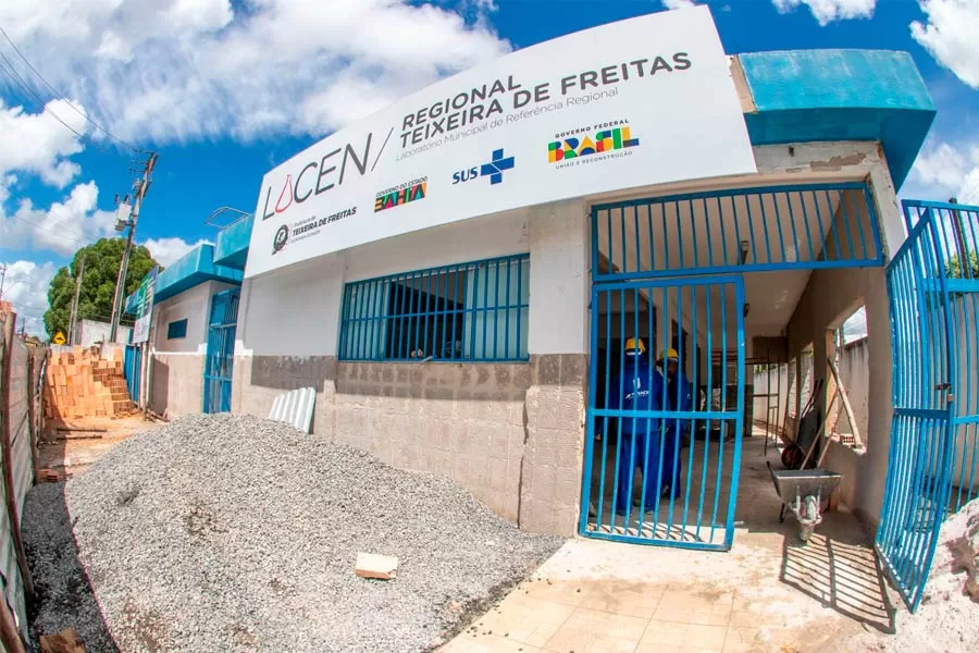 Reforma e ampliação do LACEN de Teixeira de Freitas avança para melhorar atendimento à população