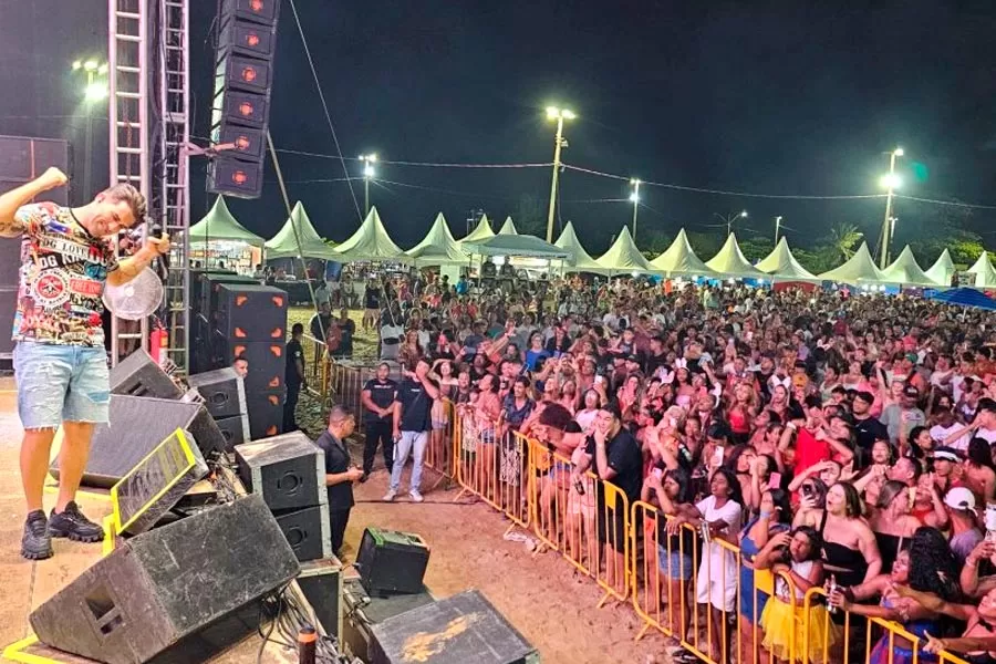 Quatro décadas de Axé: Carnaval temático movimenta mais de R$ 25 milhões na economia de Mucuri