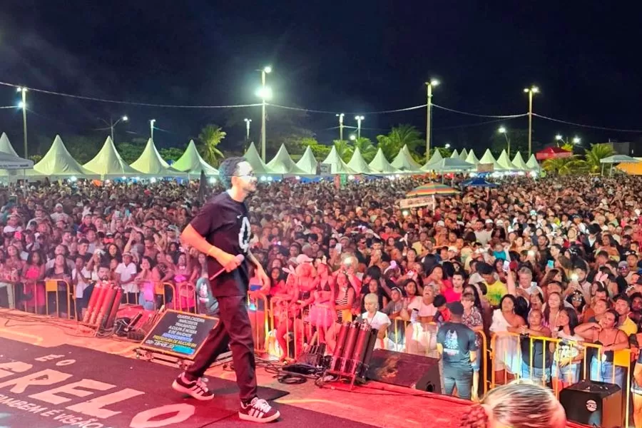 Quatro décadas de Axé: Carnaval temático movimenta mais de R$ 25 milhões na economia de Mucuri