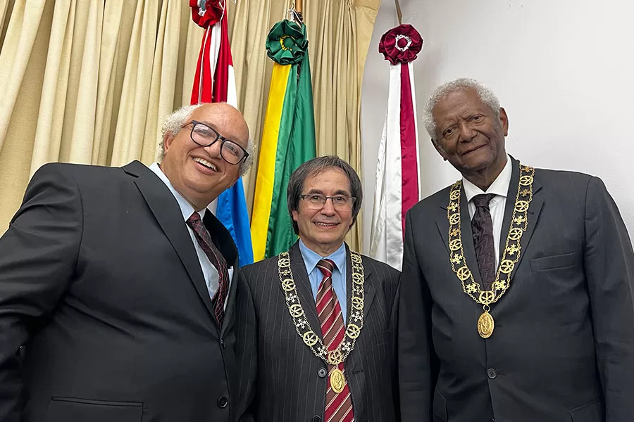 ATL prestigia posse de Aleilton Fonseca como novo presidente da Academia de Letras da Bahia