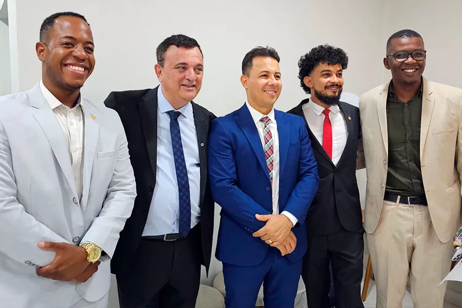 Advogada Hemillay Aguiar assume presidência da Comissão de Direito dos Animais da OAB de Teixeira de Freitas