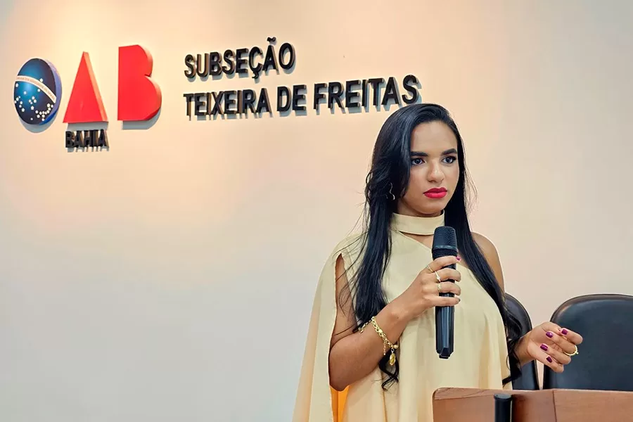 Advogada Hemillay Aguiar assume presidência da Comissão de Direito dos Animais da OAB de Teixeira de Freitas