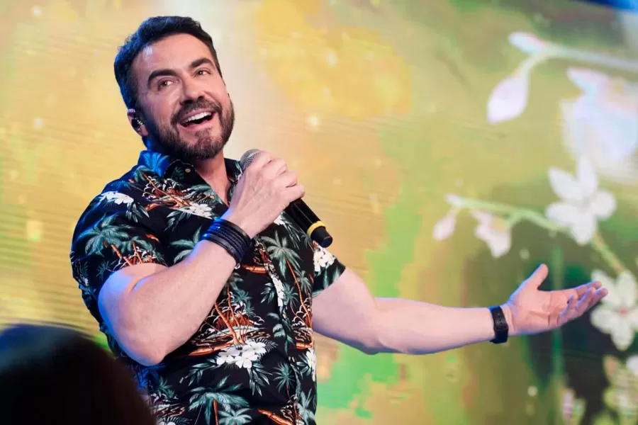 Evento religioso em Teixeira de Freitas terá show de Padre Fábio de Melo