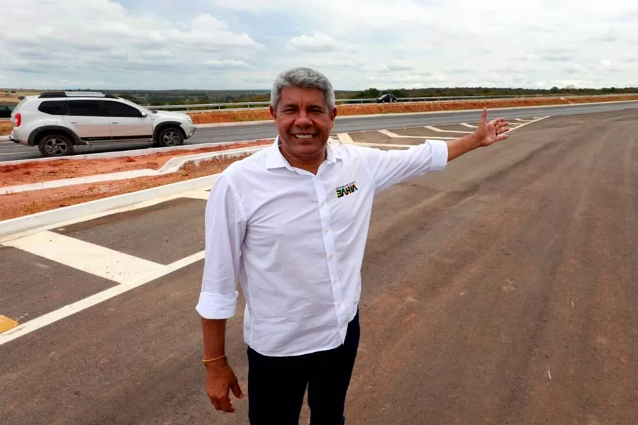 Pavimentação da BR-135 impulsiona mobilidade e economia no Oeste da Bahia Pavimentação da BR-135 impulsiona mobilidade e economia no Oeste da Bahia