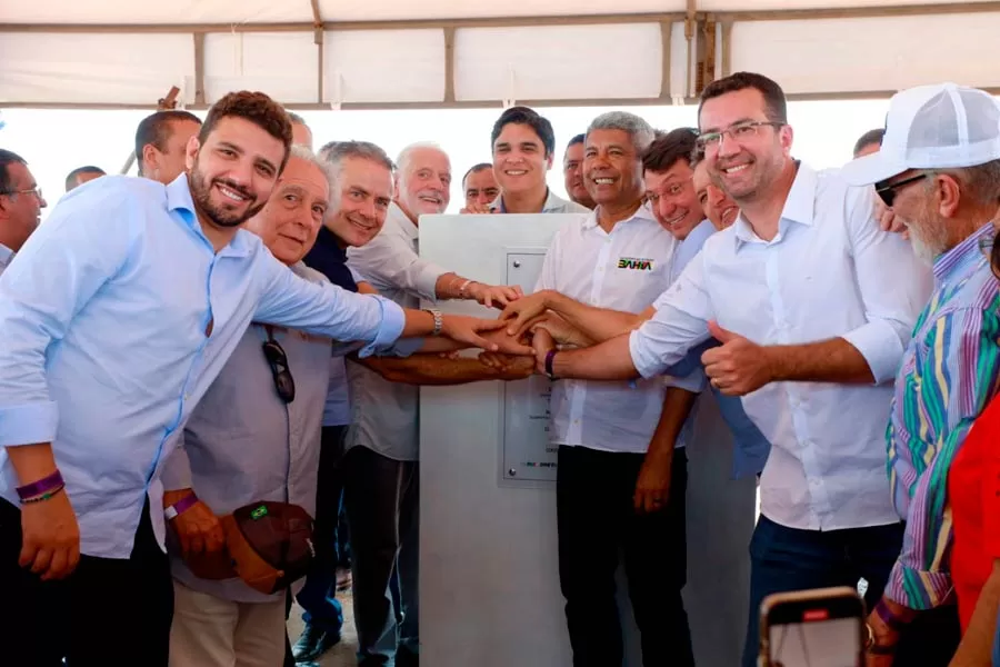 Pavimentação da BR-135 impulsiona mobilidade e economia no Oeste da Bahia Pavimentação da BR-135 impulsiona mobilidade e economia no Oeste da Bahia