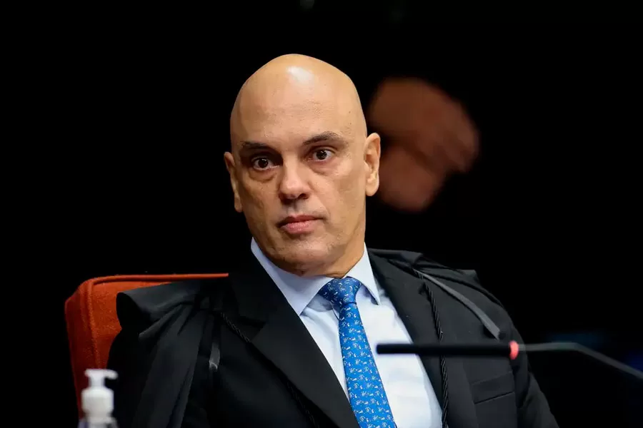 Moraes vota para que Bolsonaro seja réu por tentativa de golpe
