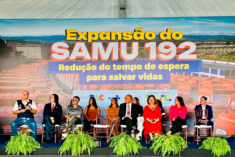 Bahia universaliza cobertura do Samu com entrega de 35 novas ambulâncias do Ministério da Saúde