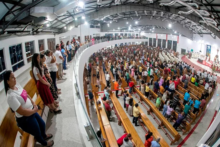 Dom Jailton se despede em Missa histórica e emociona fiéis na Catedral São Pedro Dom Jailton se despede em Missa histórica e emociona fiéis na Catedral São Pedro