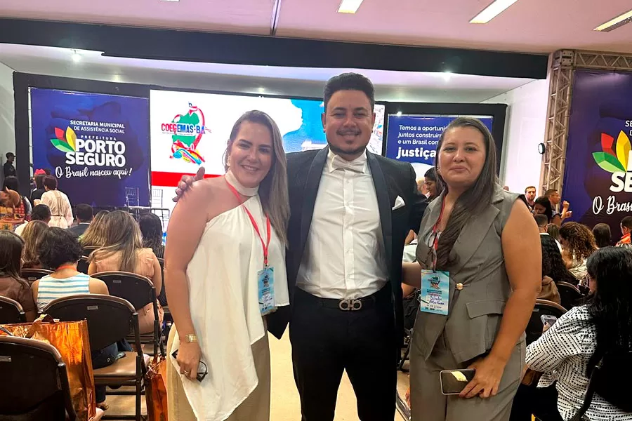 Gestores de Nova Viçosa participam de encontro estadual sobre Assistência Social em Porto Seguro Gestores de Nova Viçosa participam de encontro estadual sobre Assistência Social em Porto Seguro