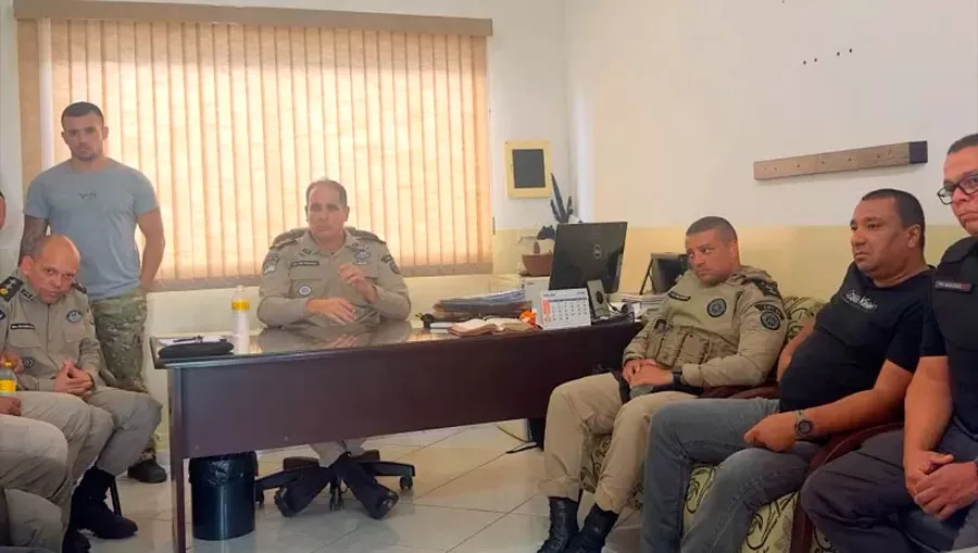Forças de segurança se reúnem em Eunápolis para reforçar o combate à criminalidade no extremo sul da Bahia Forças de segurança se reúnem em Eunápolis para reforçar o combate à criminalidade no extremo sul da Bahia