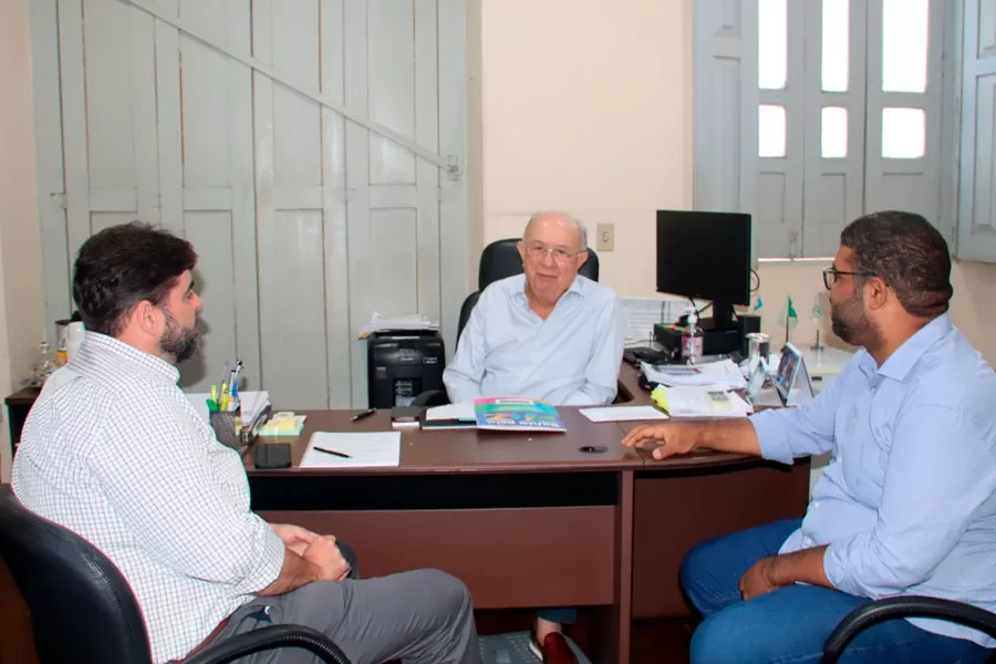 Prefeito de Feira de Santana se reúne com Governo do Estado para tratar do Programa Bahia pela Paz