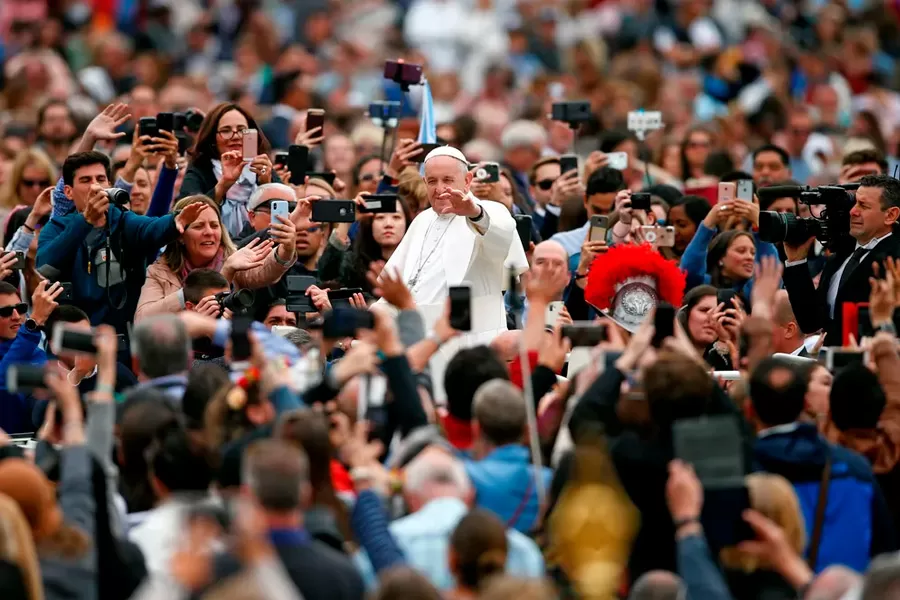 Morre o Papa Francisco