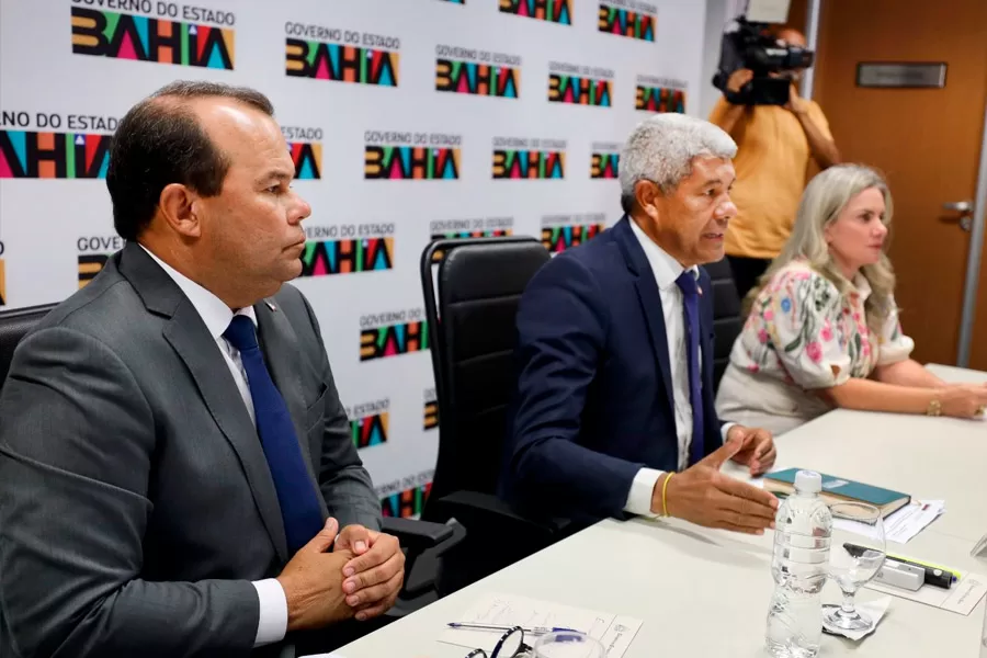 Jerônimo encaminha Projeto de Lei que altera estrutura remuneratória das carreiras da Segurança Pública do Estado