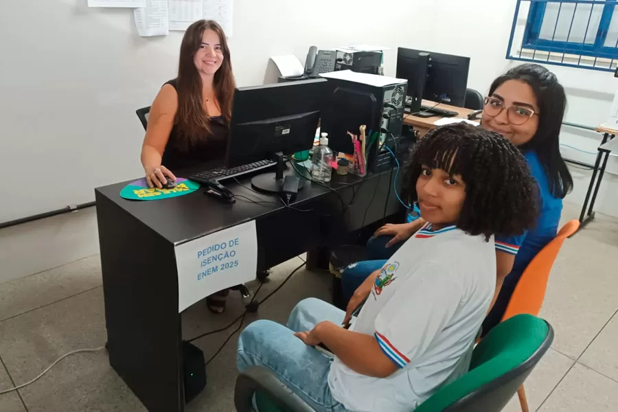 Rede estadual intensifica mobilização de estudantes para solicitação de isenção da inscrição do Enem 2025