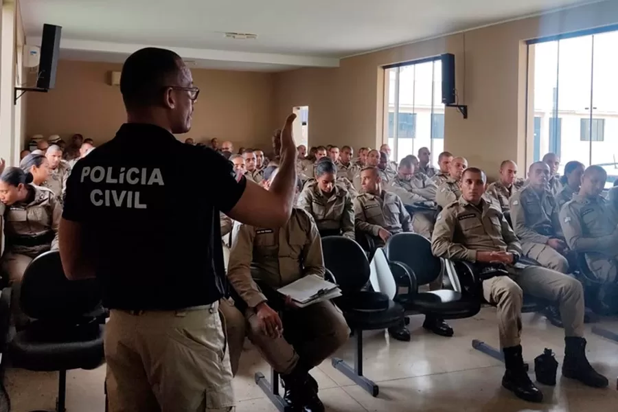 8ª Coorpin realiza palestra de capacitação para novos soldados da PMBA 8ª Coorpin realiza palestra de capacitação para novos soldados da PMBA