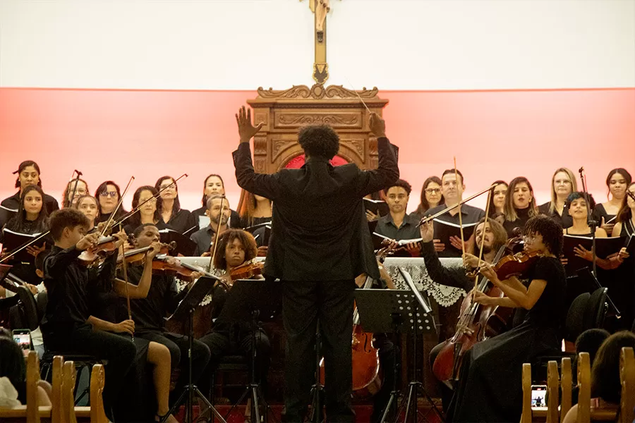 NEOJIBA Teixeira de Freitas abre temporada 2025 com obras de Mahler e Tchaikovsky