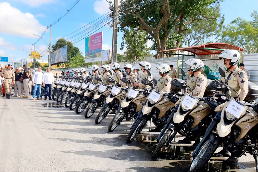 Governador inaugura DEAM em Feira de Santana e entrega 55 viaturas para a Polícia Militar