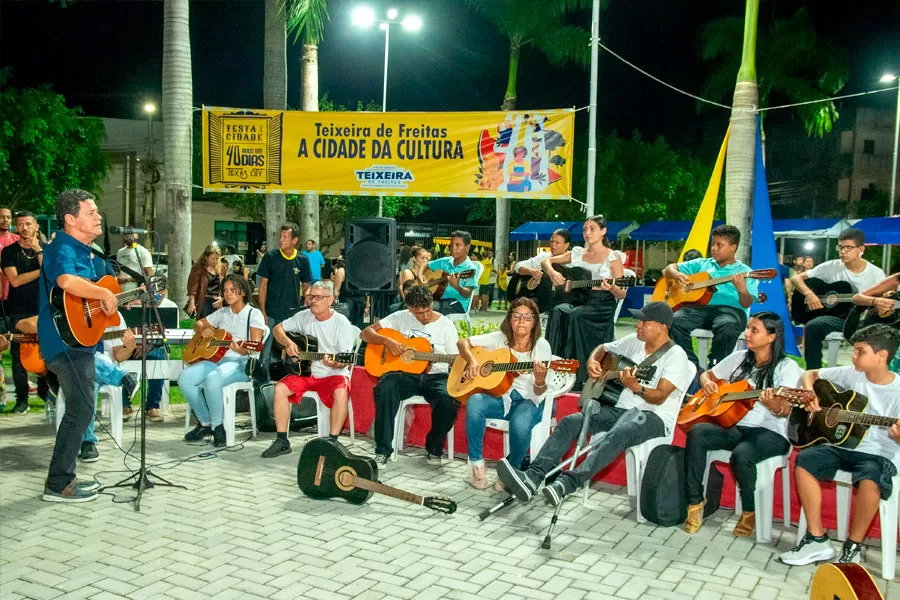 Mistura Cultural abre os 40 dias de comemoração pelos 40 anos de Teixeira de Freitas Mistura Cultural abre os 40 dias de comemoração pelos 40 anos de Teixeira de Freitas