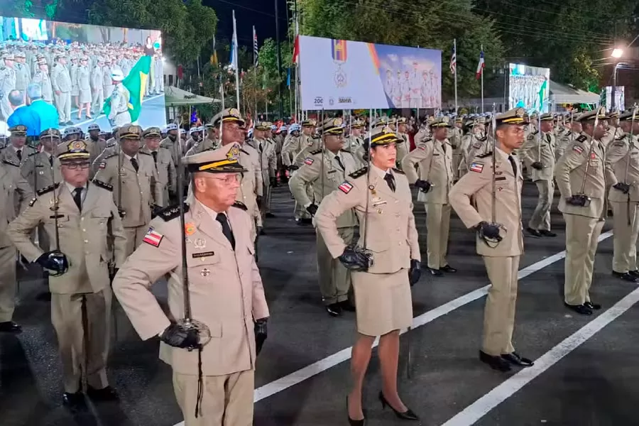 Deputados aprovam reajuste salarial para policiais civis, militares e agentes penais da Bahia