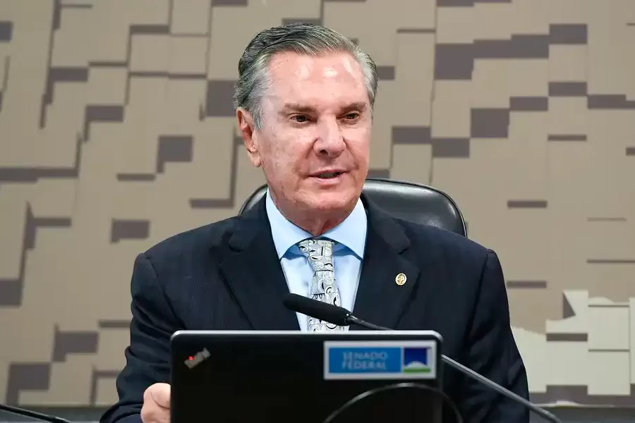 Moraes autoriza Collor a cumprir pena de 8 anos e 10 meses em casa