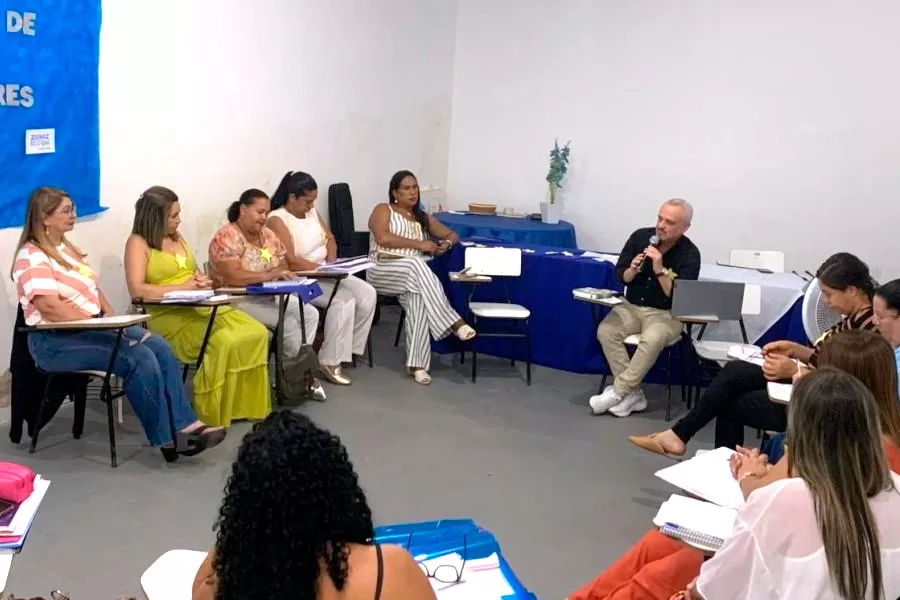 Prefeitura de Mucuri investe na capacitação de diretores para fortalecer ensino até 2028