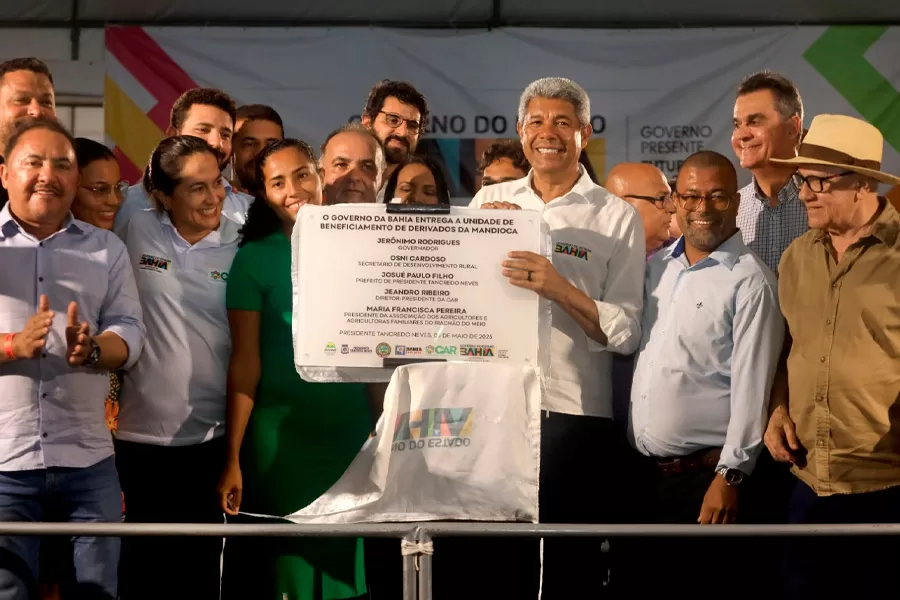 Entregas do Estado em Presidente Tancredo Neves destaca projetos para a educação e infraestrutura para o município