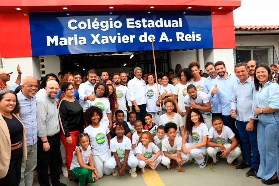 Entregas do Estado em Presidente Tancredo Neves destaca projetos para a educação e infraestrutura para o município