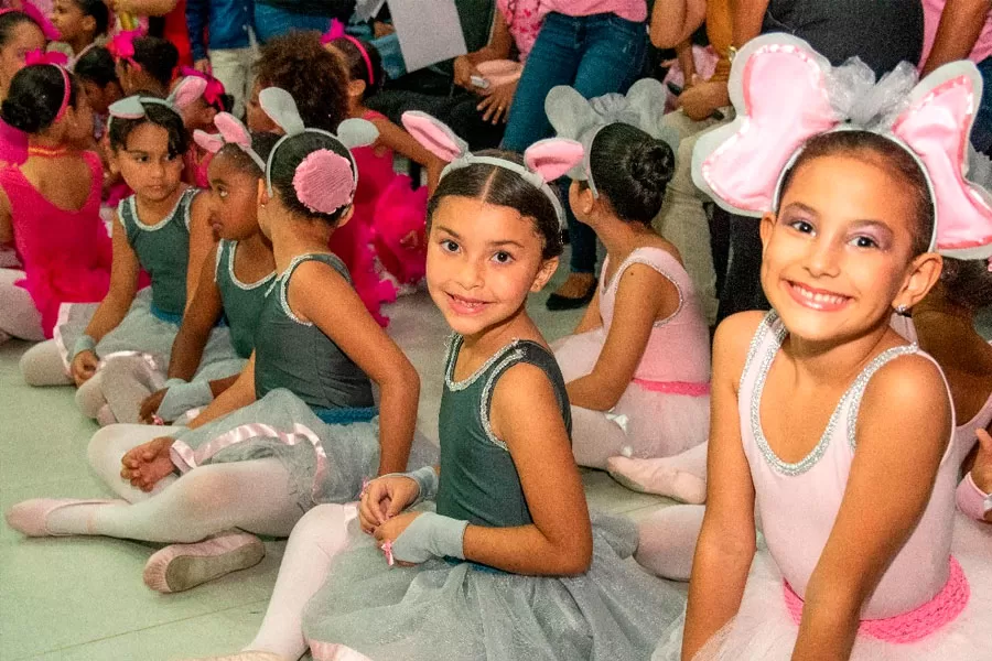 Espetáculo “O Rei Leão – O Musical” emociona público e celebra talentos da Casa da Cultura Espetáculo “O Rei Leão – O Musical” emociona público e celebra talentos da Casa da Cultura